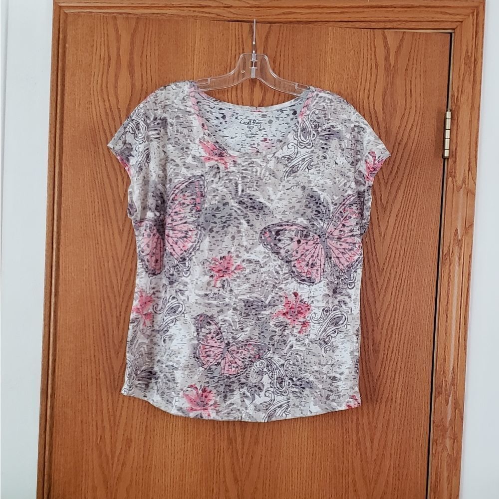 Pretty Coral Bay Semi-Sheer Butterfly Top Sz Pl — image 4 of 5